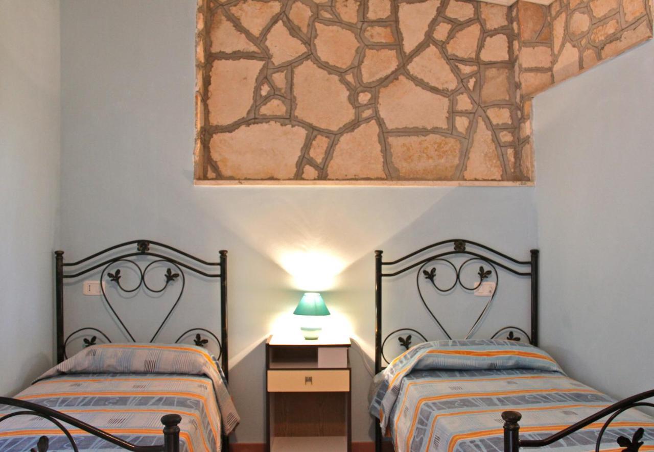Residence Gli Stingi Vieste Bagian luar foto